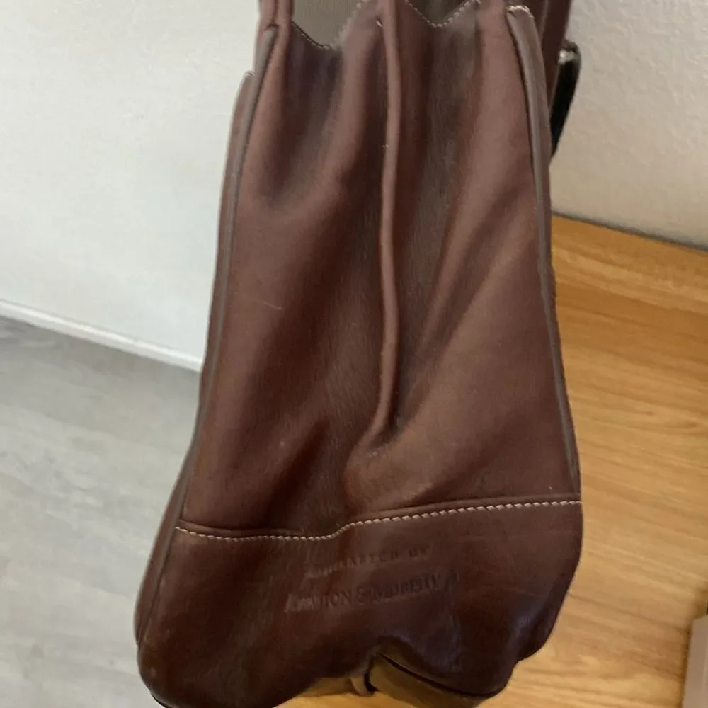 JOHNSTON AND MURPHY Brown Leather Briefcase